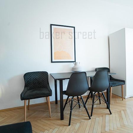 One Bedroom Apartment Close To Prague Castle Exterior photo
